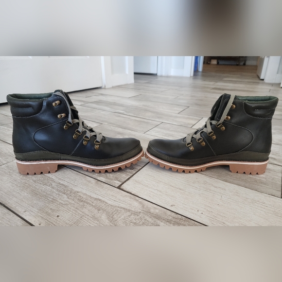 Chaco Women's Field Hiking boot Olive Night, Size 11, NWOT - Picture 5 of 9